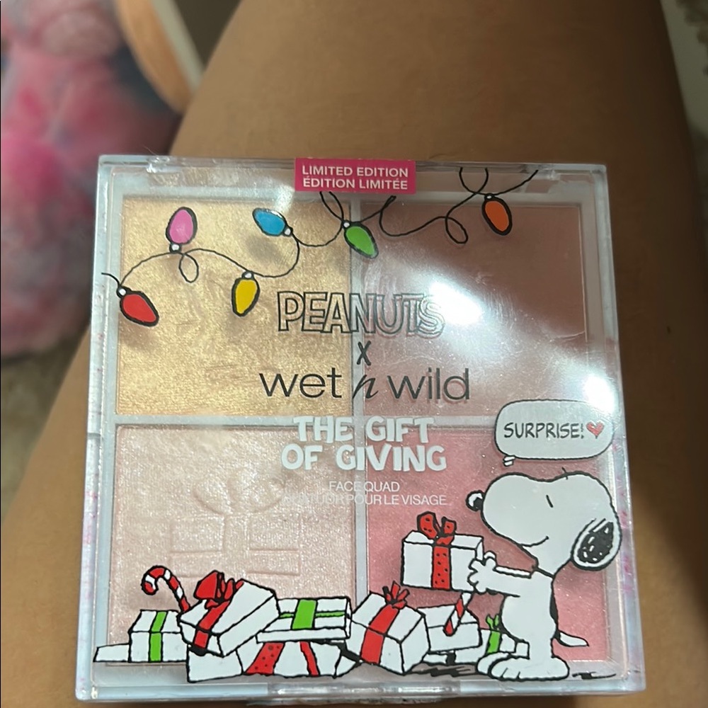 Wet n Wild Peanuts Face Quad with Pink and Gold